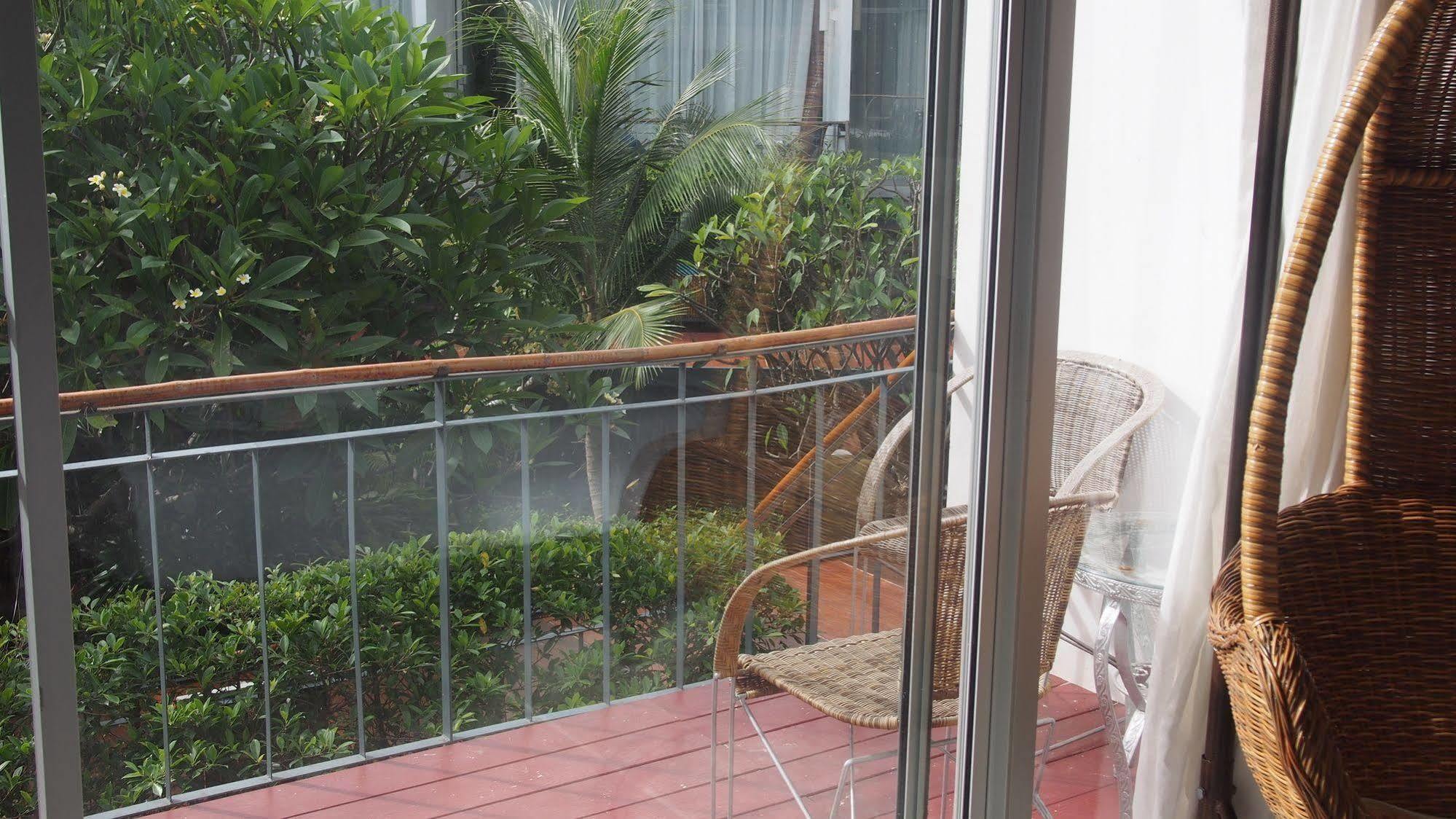 Hotel Lg Lemon Grass Na Chom Thian Exterior foto